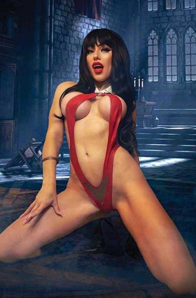 Vampirella (2025) #4 Cover I 1 in 10 Cosplay Full Art Variant